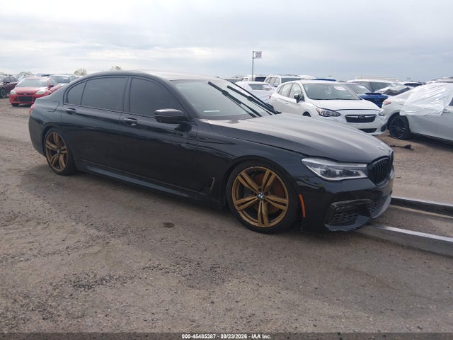 2017 Bmw 750i მანქანა იყიდება აუქციონზე, vin: WBA7F0C32HGM21544, აუქციონის ნომერი: 45485387