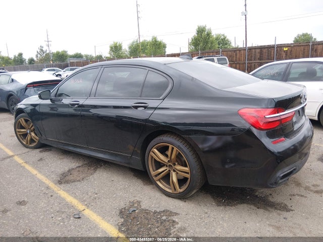45485387 :رقم المزاد ، WBA7F0C32HGM21544 vin ، 2017 Bmw 750i مزاد بيع