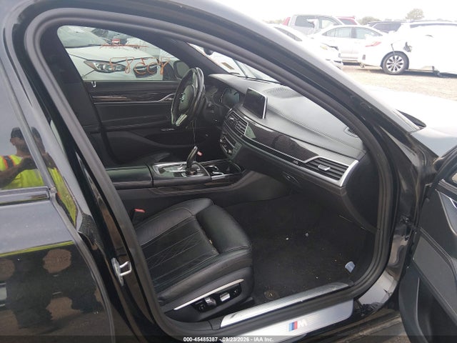 45485387 :رقم المزاد ، WBA7F0C32HGM21544 vin ، 2017 Bmw 750i مزاد بيع