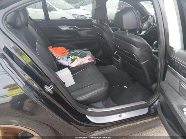 45485387 :رقم المزاد ، WBA7F0C32HGM21544 vin ، 2017 Bmw 750i مزاد بيع