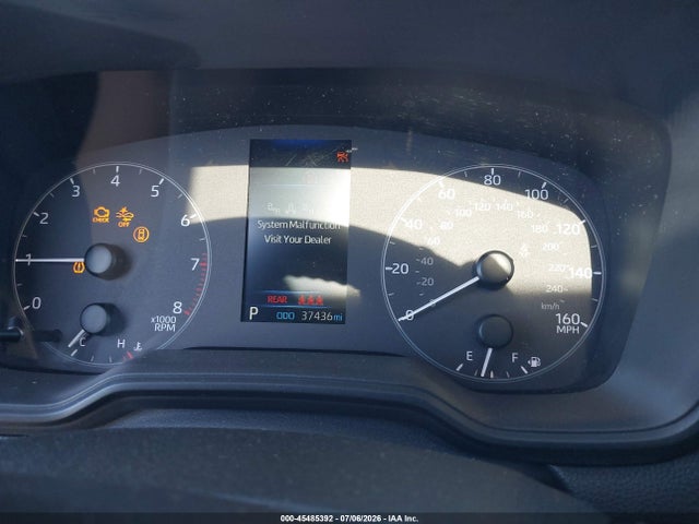 7MUBAABG5PV058821 Toyota Corolla Cross Le