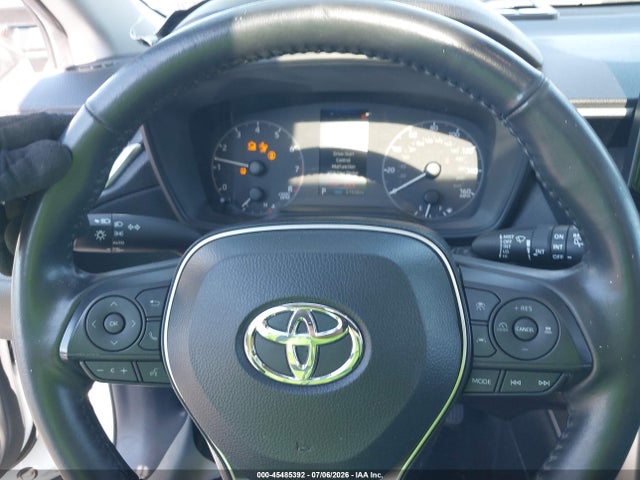 7MUBAABG5PV058821 Toyota Corolla Cross Le