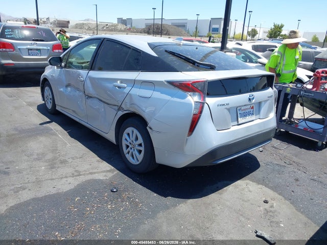 Toyota Prius Two 2017 JTDKBRFU6H3027828 Image 3