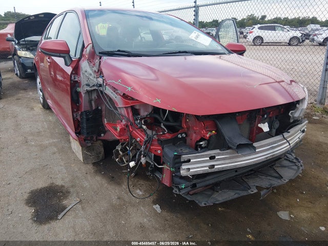 JTDEPMAE2MJ176065 Toyota COROLLA LE
