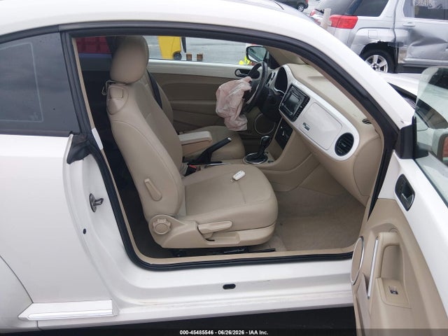 2013 Volkswagen Beetle 2.5l მანქანა იყიდება აუქციონზე, vin: 3VWJX7AT6DM683775, აუქციონის ნომერი: 45485546