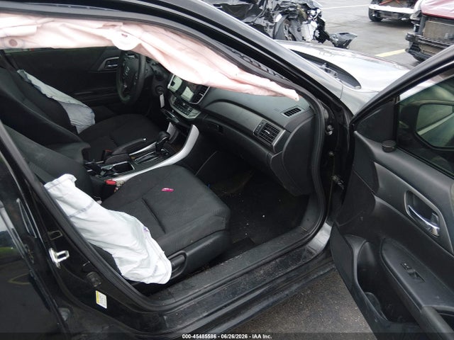 Auction sale of the 2015 Honda Accord Lx, vin: 1HGCR2F33FA170289, lot number: 45485586