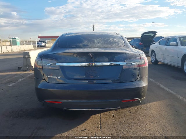 Tesla Model S 60/70/75/85 2016 5YJSA1E12GF121945 Image 16