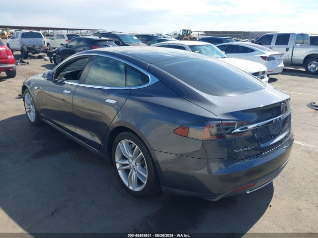 Tesla Model S 60/70/75/85 2016 5YJSA1E12GF121945 Image 3