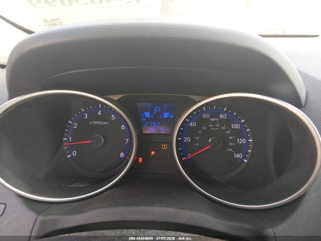 KM8JUCAG9FU068610 Hyundai Tucson Limited