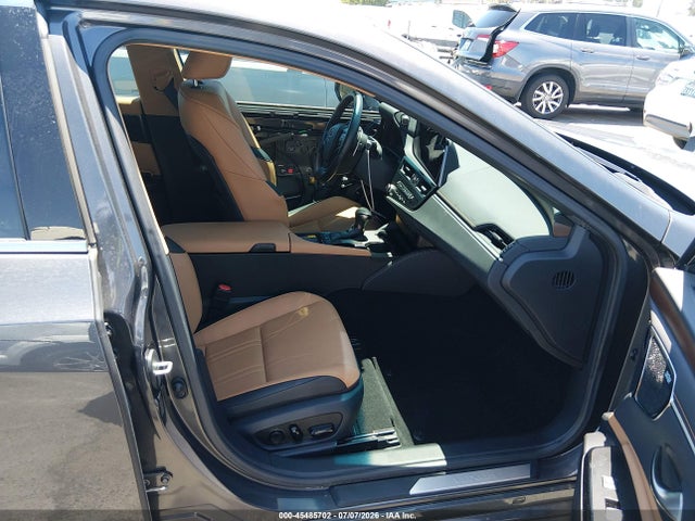 Продажа на аукционе авто 2025 Lexus Es 300h Luxury, vin: 58AEA1C18SU069290, номер лота: 45485702