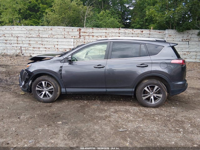 45485758 :رقم المزاد ، JTMRFREV5JJ721781 vin ، 2018 Toyota Rav4 Xle مزاد بيع