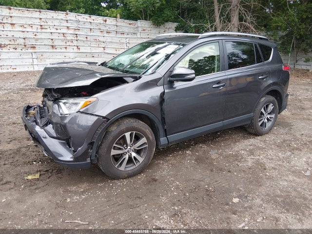 45485758 :رقم المزاد ، JTMRFREV5JJ721781 vin ، 2018 Toyota Rav4 Xle مزاد بيع