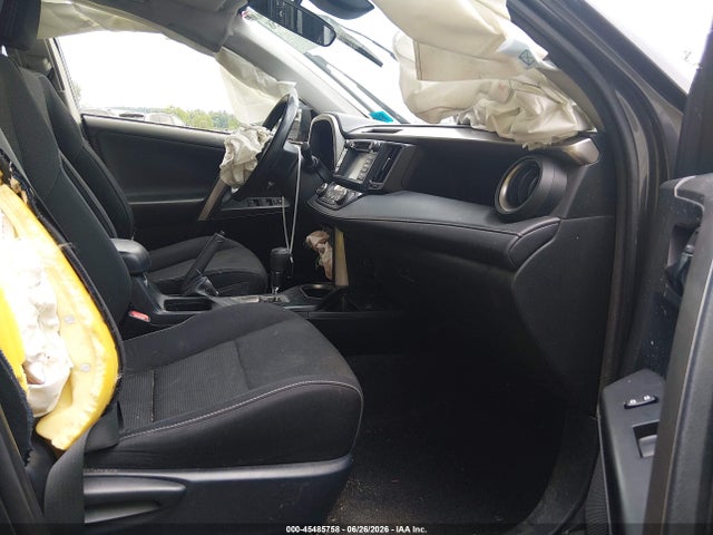 45485758 :رقم المزاد ، JTMRFREV5JJ721781 vin ، 2018 Toyota Rav4 Xle مزاد بيع
