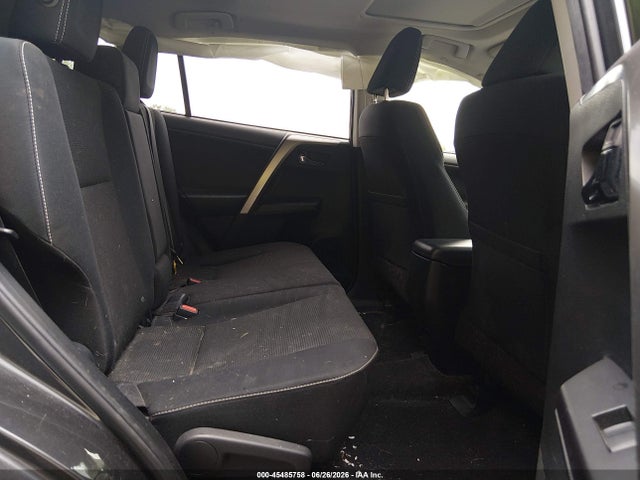 45485758 :رقم المزاد ، JTMRFREV5JJ721781 vin ، 2018 Toyota Rav4 Xle مزاد بيع