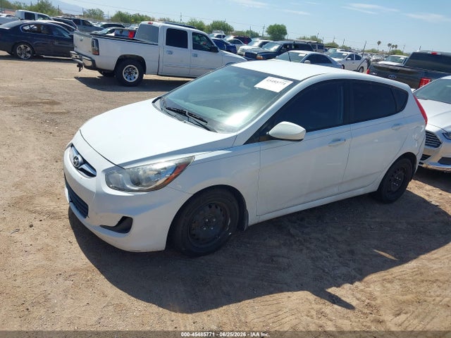 Hyundai ACCENT GS 2014 KMHCT5AE6EU169298 Image 2