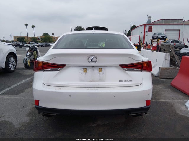 Lexus IS 300 2020 JTHDA1D2XL5108583 Image 16