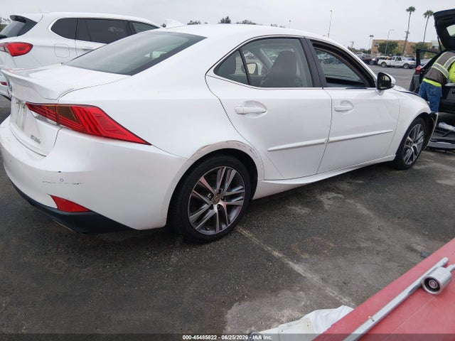 Lexus IS 300 2020 JTHDA1D2XL5108583 Image 4