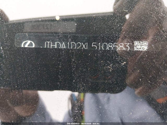 Lexus IS 300 2020 JTHDA1D2XL5108583 Image 9