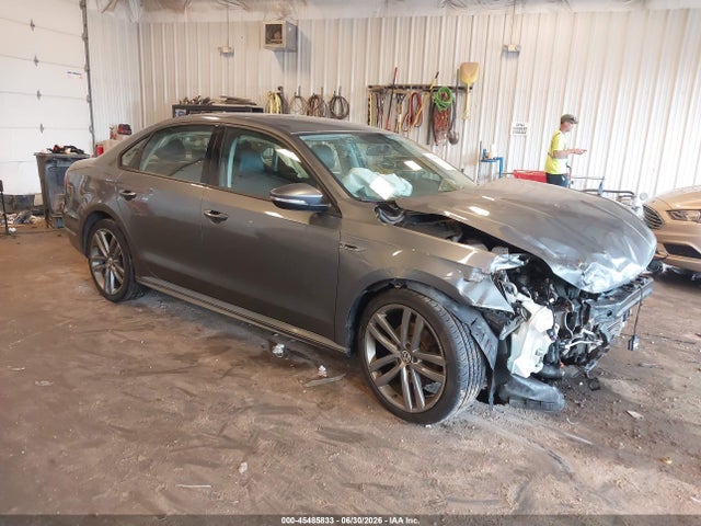 2018 Volkswagen Passat 2.0t R-line/2.0t S მანქანა იყიდება აუქციონზე, vin: 1VWAA7A31JC020922, აუქციონის ნომერი: 45485833