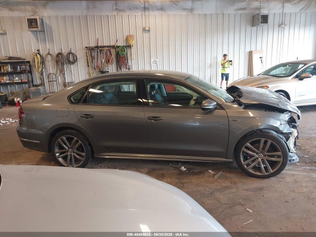 2018 Volkswagen Passat 2.0t R-line/2.0t S მანქანა იყიდება აუქციონზე, vin: 1VWAA7A31JC020922, აუქციონის ნომერი: 45485833