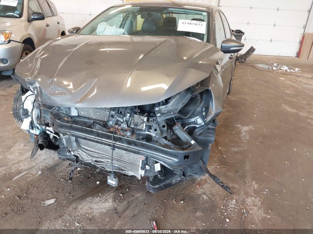 2018 Volkswagen Passat 2.0t R-line/2.0t S მანქანა იყიდება აუქციონზე, vin: 1VWAA7A31JC020922, აუქციონის ნომერი: 45485833