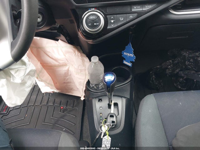 45485845 :رقم المزاد ، JTDKDTB31G1121761 vin ، 2016 Toyota Prius C Two مزاد بيع
