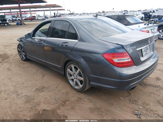 2014 Mercedes-benz C 250 Sport მანქანა იყიდება აუქციონზე, vin: WDDGF4HB2EA964519, აუქციონის ნომერი: 45485988