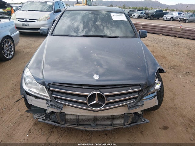 2014 Mercedes-benz C 250 Sport მანქანა იყიდება აუქციონზე, vin: WDDGF4HB2EA964519, აუქციონის ნომერი: 45485988