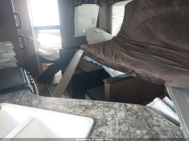 Keystone Other 2017 4YDT26L2XHN203772 Image 8