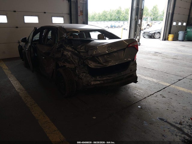 Toyota COROLLA LE 2015 5YFBURHE6FP339913 Image 3