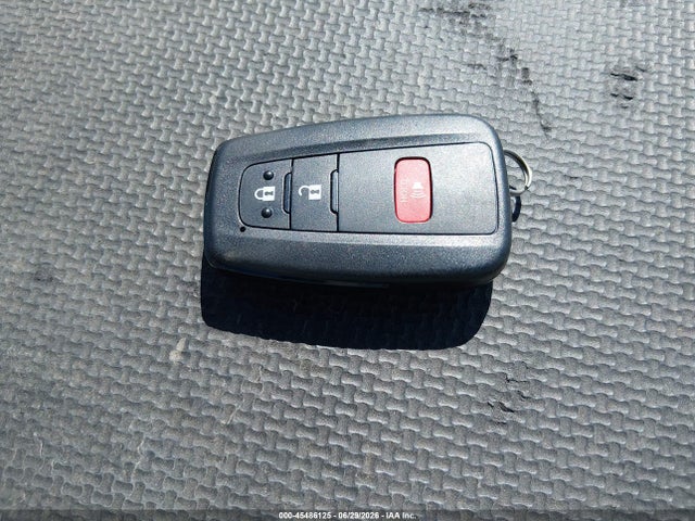Toyota Prius Two 2017 JTDKBRFU3H3047986 Image 11