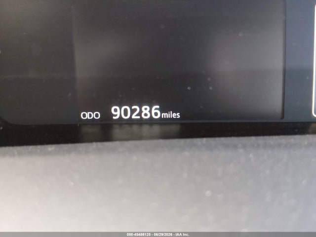 Toyota Prius Two 2017 JTDKBRFU3H3047986 Image 15