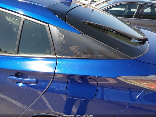Toyota Prius Two 2017 JTDKBRFU3H3047986 Image 6
