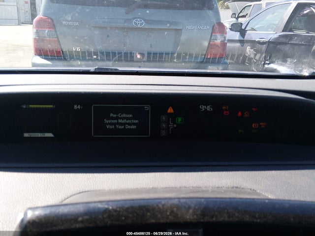 Toyota Prius Two 2017 JTDKBRFU3H3047986 Image 7