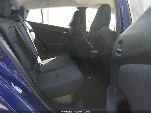 Toyota Prius Two 2017 JTDKBRFU3H3047986 Image 8