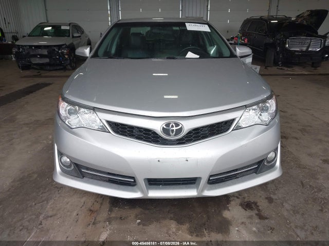 2014 Toyota Camry Se მანქანა იყიდება აუქციონზე, vin: 4T1BF1FK6EU415390, აუქციონის ნომერი: 45486181