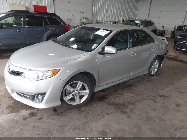 2014 Toyota Camry Se მანქანა იყიდება აუქციონზე, vin: 4T1BF1FK6EU415390, აუქციონის ნომერი: 45486181