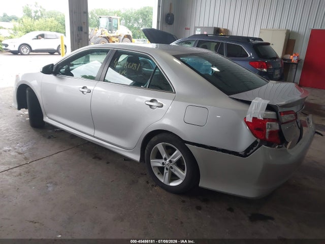 2014 Toyota Camry Se მანქანა იყიდება აუქციონზე, vin: 4T1BF1FK6EU415390, აუქციონის ნომერი: 45486181