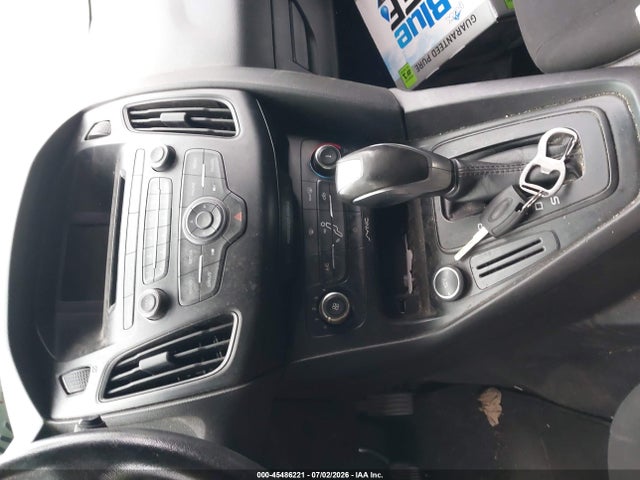 1FADP3K2XGL258473 Ford FOCUS SE