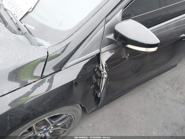 1FADP3K2XGL258473 Ford FOCUS SE