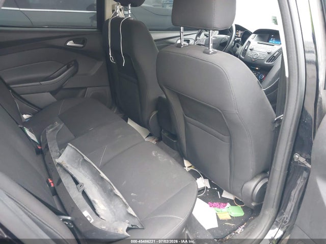 1FADP3K2XGL258473 Ford FOCUS SE