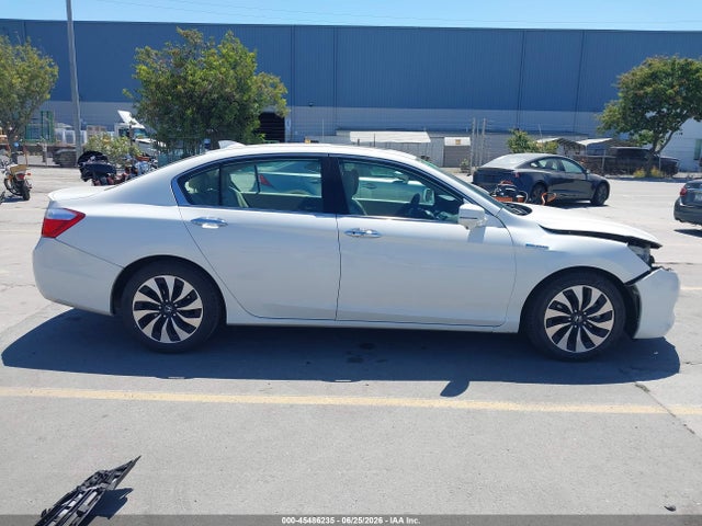 1HGCR6F7XFA001381 Honda Accord Hybrid Touring