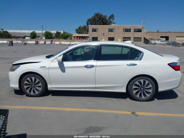 1HGCR6F7XFA001381 Honda Accord Hybrid Touring