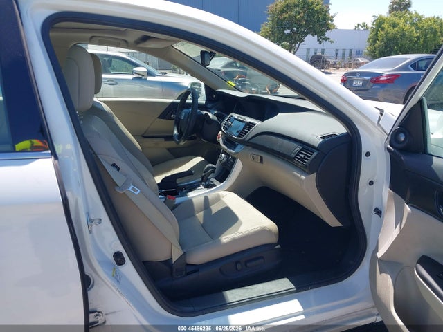 1HGCR6F7XFA001381 Honda Accord Hybrid Touring