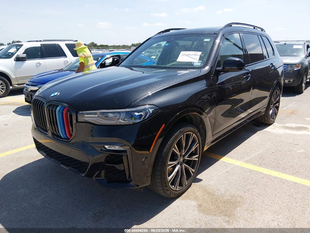 BMW X7 M50i 2020 5UXCX6C04L9C03529 Image 2