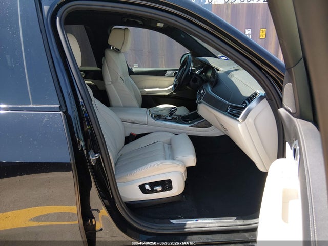 BMW X7 M50i 2020 5UXCX6C04L9C03529 Image 5