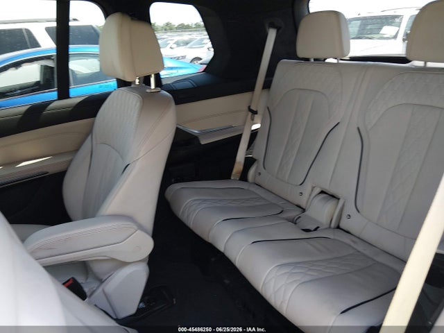 BMW X7 M50i 2020 5UXCX6C04L9C03529 Image 8