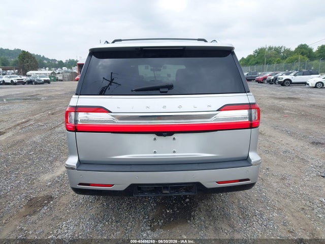 5LMJJ3LT5JEL06651 Lincoln Navigator L Reserve