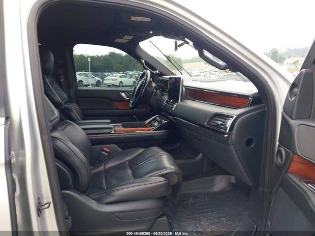 5LMJJ3LT5JEL06651 Lincoln Navigator L Reserve