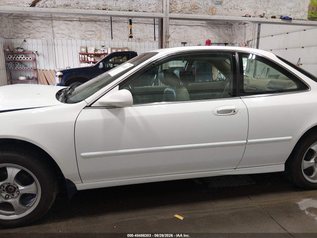 45486303 :رقم المزاد ، 19UYA3257WL002413 vin ، 1998 Acura Cl 2.3 مزاد بيع